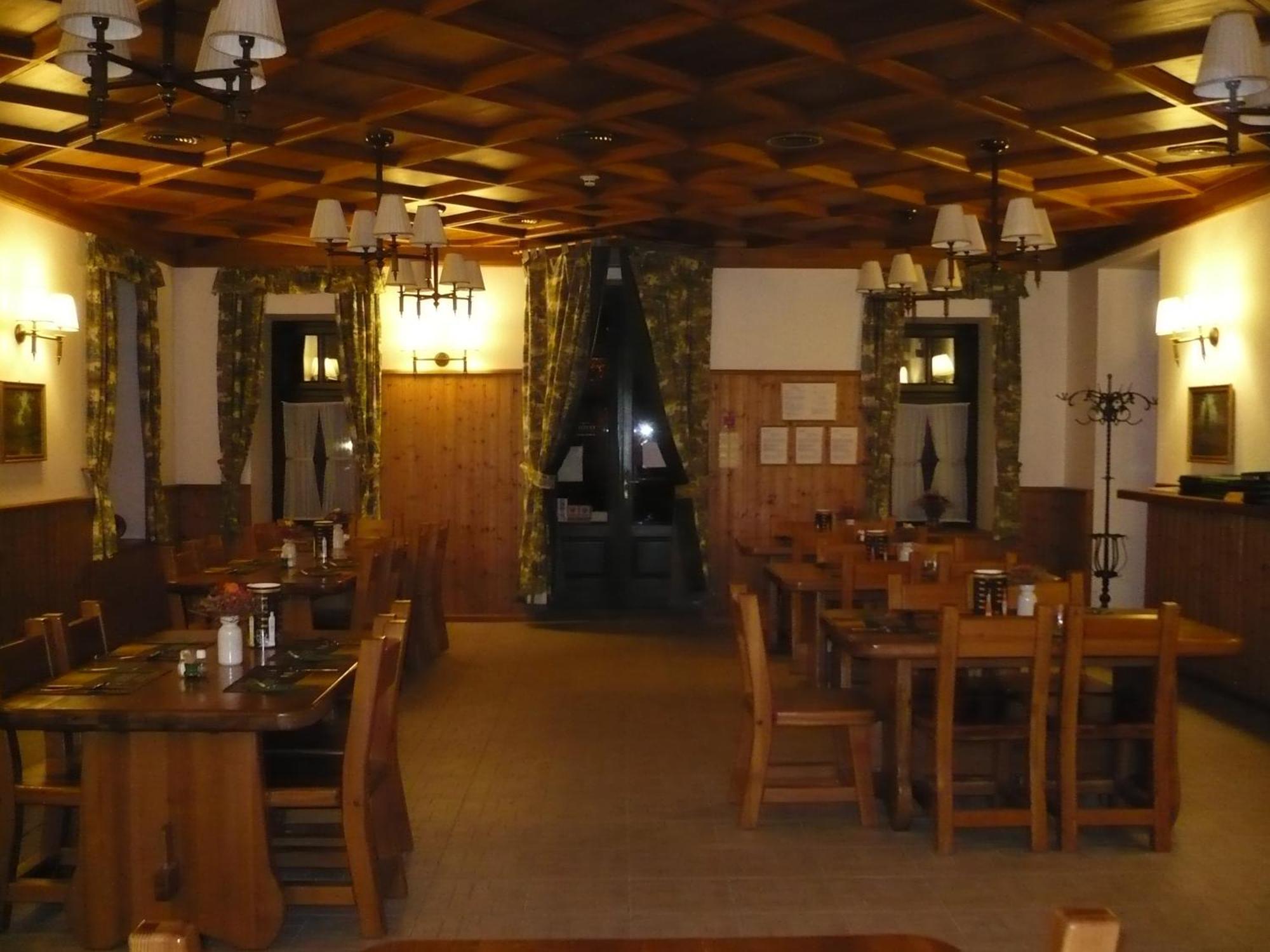 Nocleg ze śniadaniem St. Hubertus Etterem Es Panzio