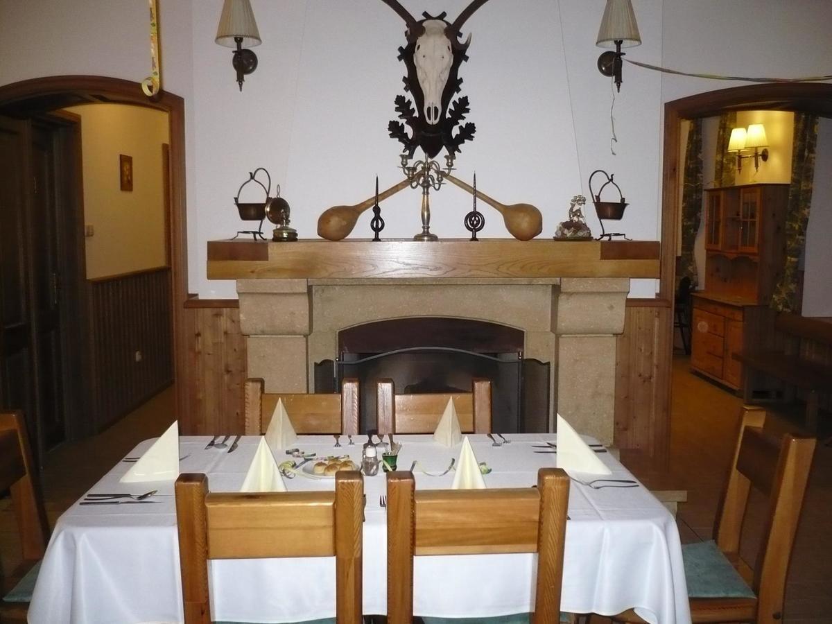 St. Hubertus Etterem Es Panzio Nocleg ze śniadaniem *
